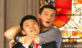 吃瓜群众调皮大笑