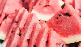 吃瓜群众买什么水果好,夏日消暑好选择