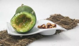 群众吃瓜满嘴流口水