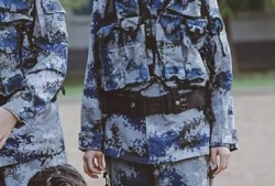 拍摄花絮三人吃瓜群众,三人吃瓜群众背后的趣味瞬间