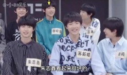 tf家族三代吃瓜群众表情包,吃瓜群众的欢乐盛宴