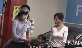 女吃瓜群众照片,镜头下的热议瞬间