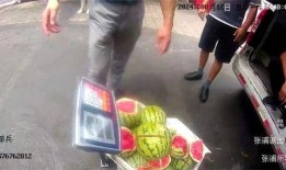 吃瓜群众围观警察,一场正义与围观者的较量